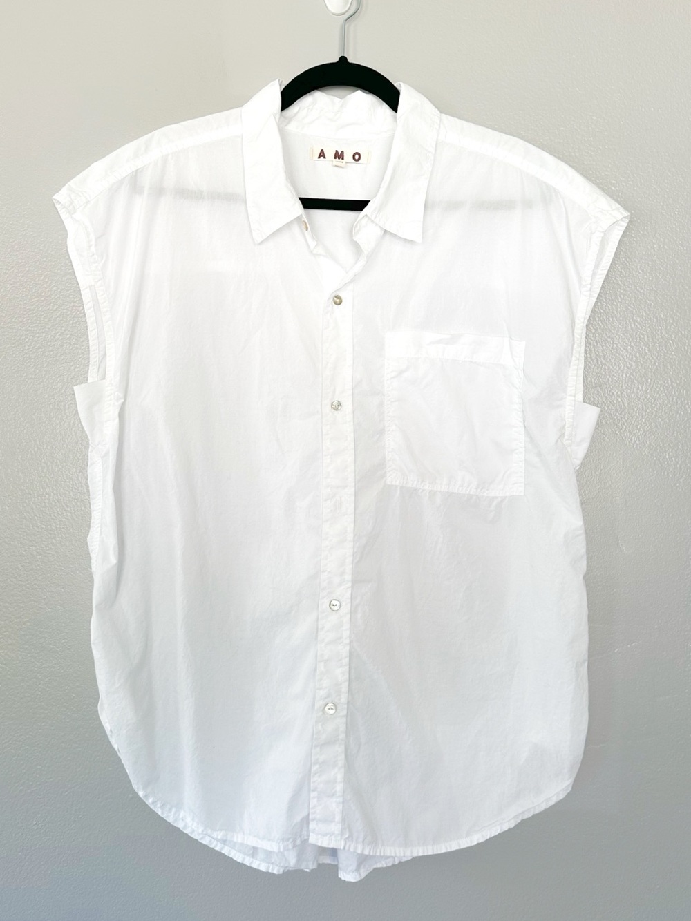 AMO Women’s White Pima Cotton Short Sleeve Button Down Top Size L